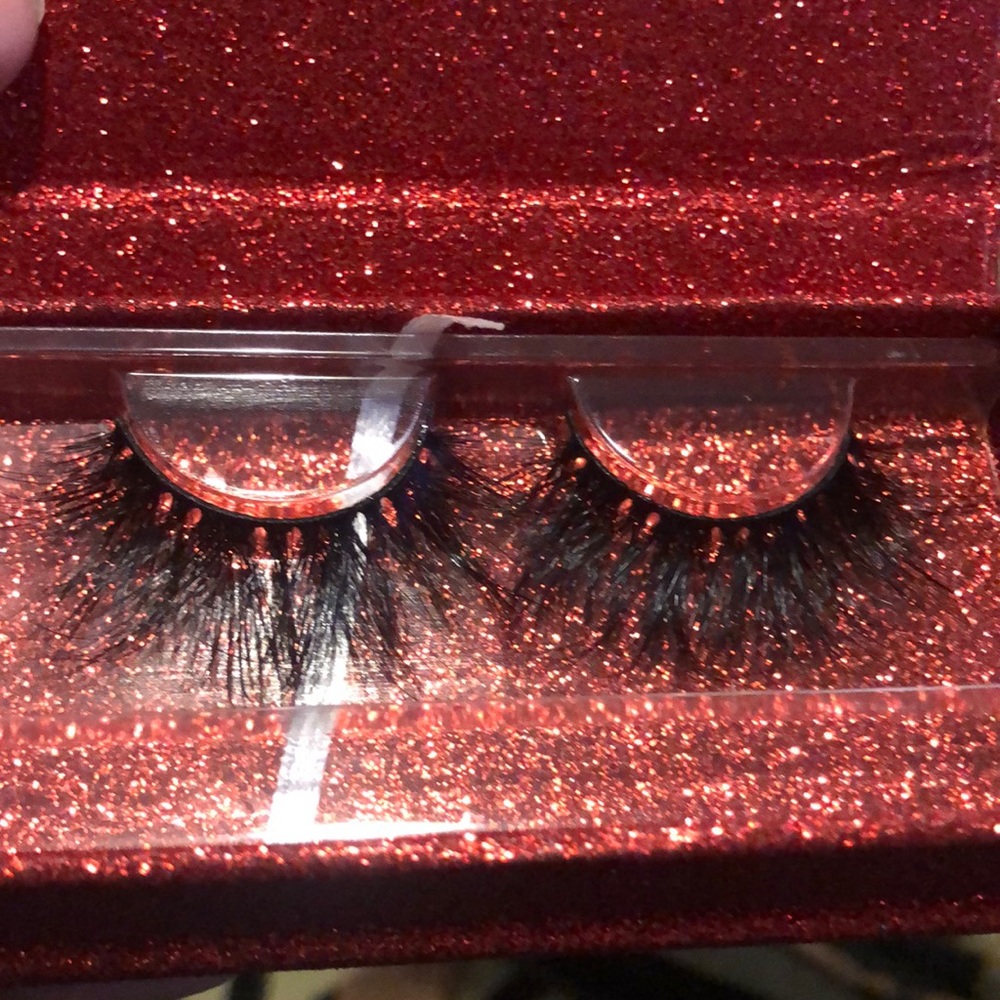Lashes